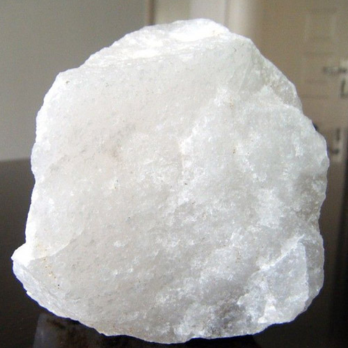 钙矿石